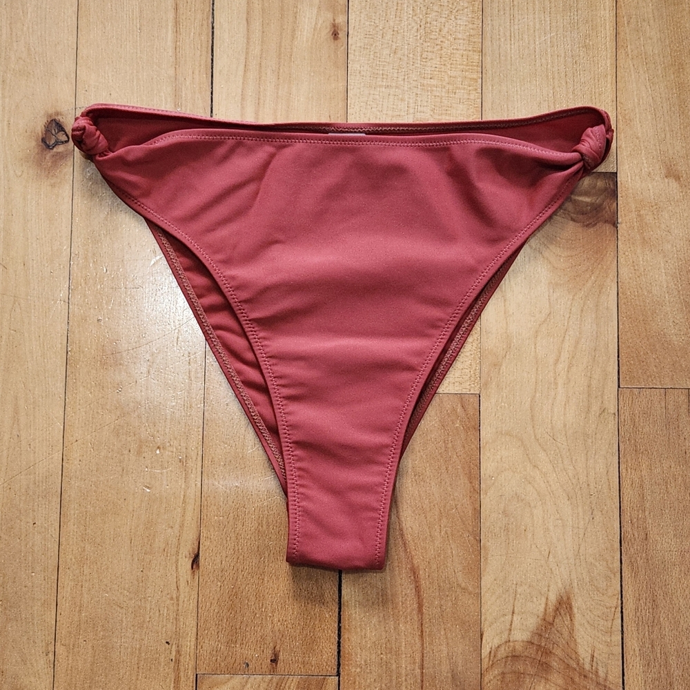 Tropic of C Sana Bikini Bottoms in Riad - M